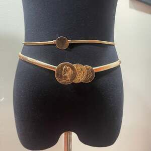Women's Coil Belt XS-S VTG Metal Stretch Disco Elizabeth II Dei Gratia Coins